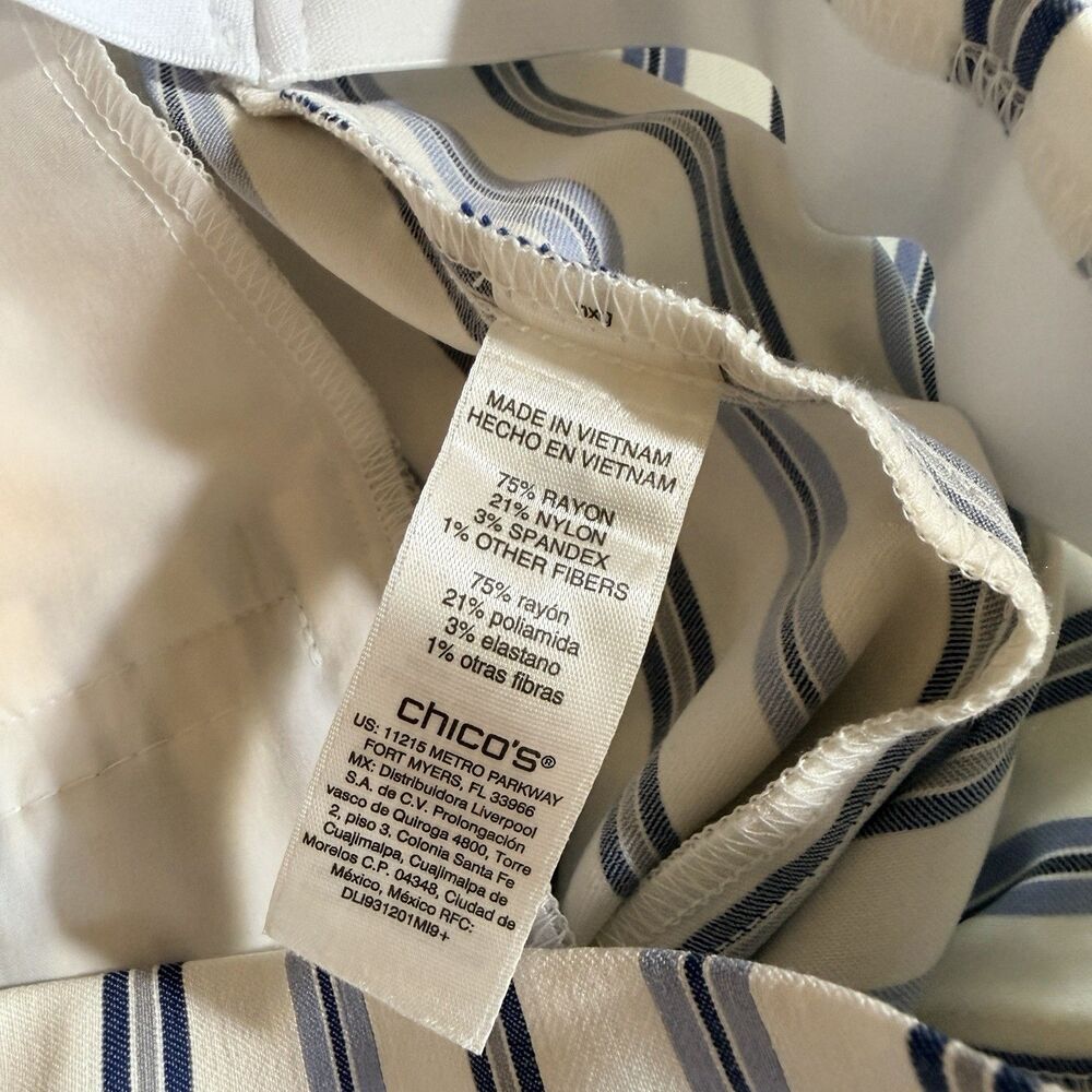 Chico's Crop Pants Capris Women's Size 8 Blue White Striped Metallic Straight - Picture 5 of 11